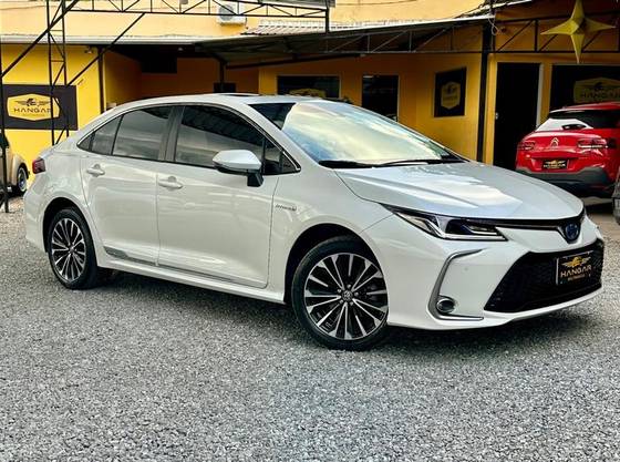 TOYOTA COROLLA 1.8 VVT-I HYBRID FLEX ALTIS PREMIUM CVT TOYOTA COROLLA 1.8 VVT-I HYBRID FLEX ALTIS PREMIUM CVT